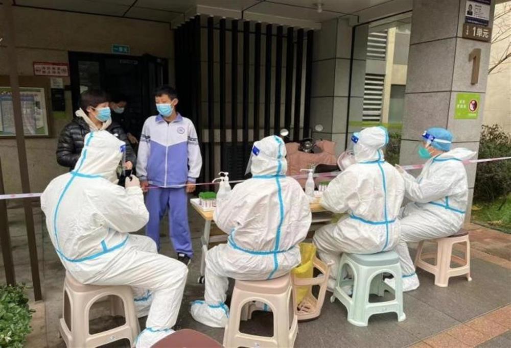 疫情防控 | 产发企管集团：助力疫情防控 践行责任担当